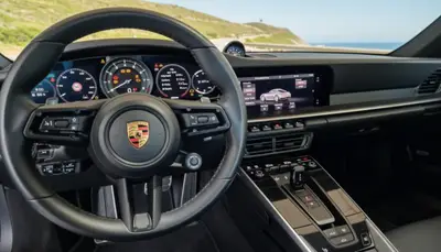 Porsche 911 Carrera 4S - Image 12