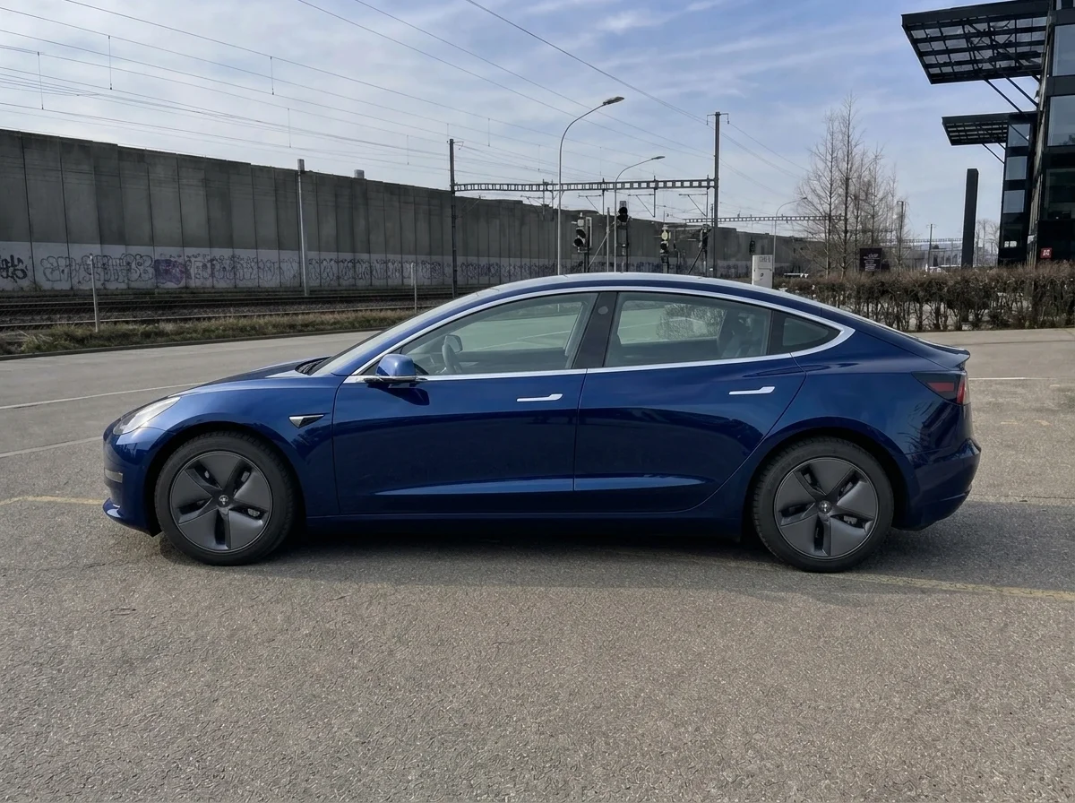 Tesla Model 3 Long Range - 6/7