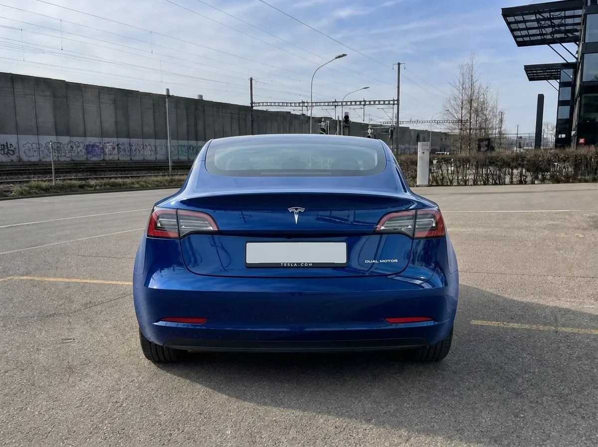 Tesla Model 3 Long Range - 6/8
