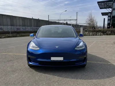 Tesla Model 3 Long Range - Image 2
