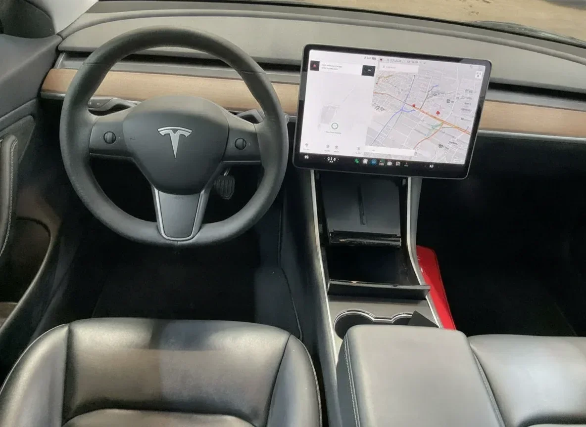 Tesla Model 3 Long Range - 8/8