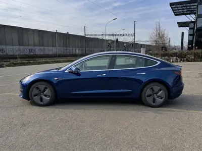Tesla Model 3 Long Range - Image 6